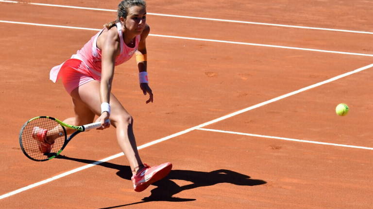Tennis, Finale di Croissy-Beaubourg: Lucia Bronzetti cede in tre set a Jodie Anna Burrage Tennis, Finale di Croissy-Beaubourg: Lucia Bronzetti cede in tre set a Jodie Anna Burrage
