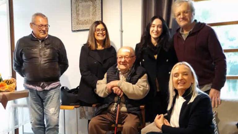 Bagnacavallo, i magnifici 100 anni di Lino Pezzi Bagnacavallo, i magnifici 100 anni di Lino Pezzi