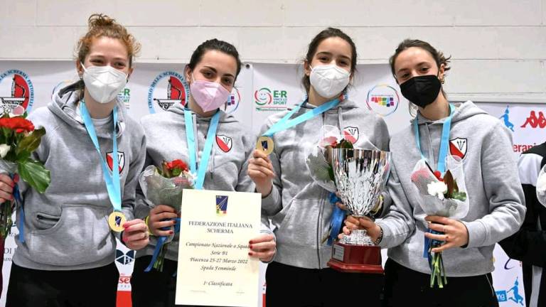 Scherma, le ragazze della Schermistica Lughese promosse in B1 Scherma, le ragazze della Schermistica Lughese promosse in B1