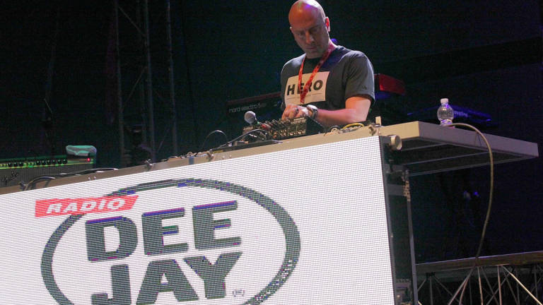 Riccione, il Programma di Radio Deejay: da Ghemon a Calcutta e Irama Riccione, il Programma di Radio Deejay: da Ghemon a Calcutta e Irama