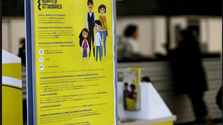 Rimini, il ras dei pataccari: Ho chiesto il reddito di cittadinanza Rimini, il ras dei pataccari: Ho chiesto il reddito di cittadinanza