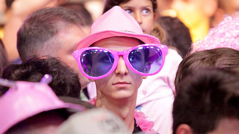Notte rosa e Covid: a Rimini chiusi due locali per assembramenti Notte rosa e Covid: a Rimini chiusi due locali per assembramenti