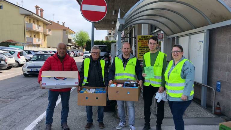 Grande partecipazione per la raccolta solidale dedicata ai bisognosi dei 12 quartieri di Cesena Grande partecipazione per la raccolta solidale dedicata ai bisognosi dei 12 quartieri di Cesena