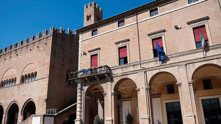 Rimini. Pericolo calcinacci, scatta l’ordinanza per l’ex albergo Rimini. Pericolo calcinacci, scatta l’ordinanza per l’ex albergo
