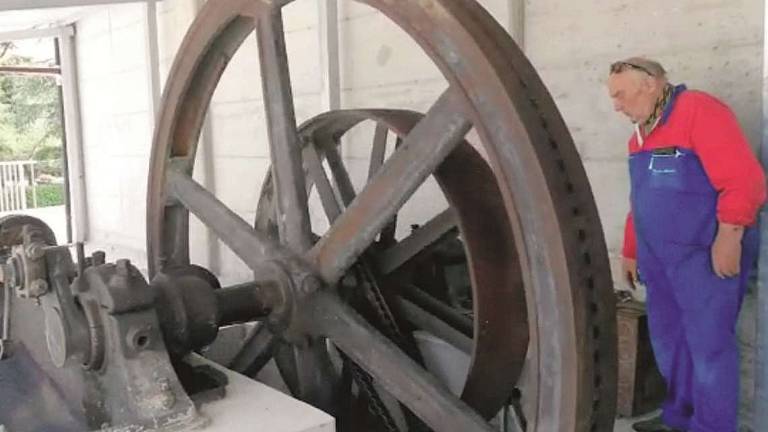 Savignano, torna a girare la grande ruota della vecchia fabbrica Savignano, torna a girare la grande ruota della vecchia fabbrica
