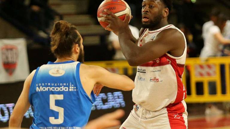Basket A2, Anumba: Rimini, ora alziamo l'asticella Basket A2, Anumba: Rimini, ora alziamo l'asticella