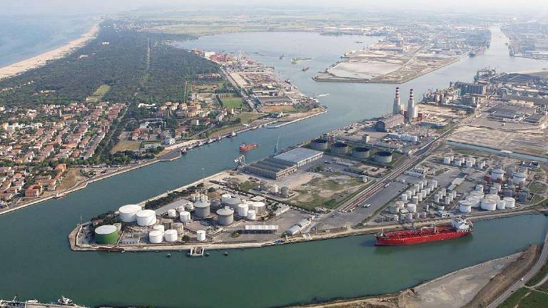 Ravenna, il porto nel 2022 è cresciuto del 2,8% come movimento merci Ravenna, il porto nel 2022 è cresciuto del 2,8% come movimento merci