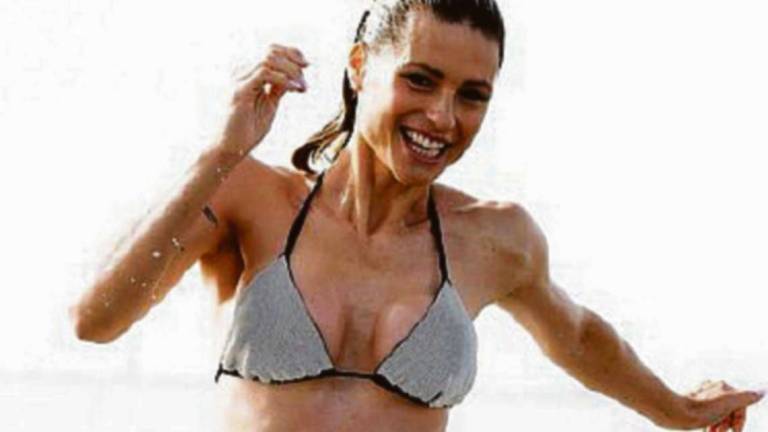 Dichiarazione d'amore di Michelle Hunziker per Gatteo Mare Dichiarazione d'amore di Michelle Hunziker per Gatteo Mare