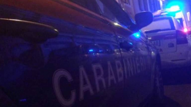 Cesenatico, accoltellato due volte alla gola dopo una lite Cesenatico, accoltellato due volte alla gola dopo una lite