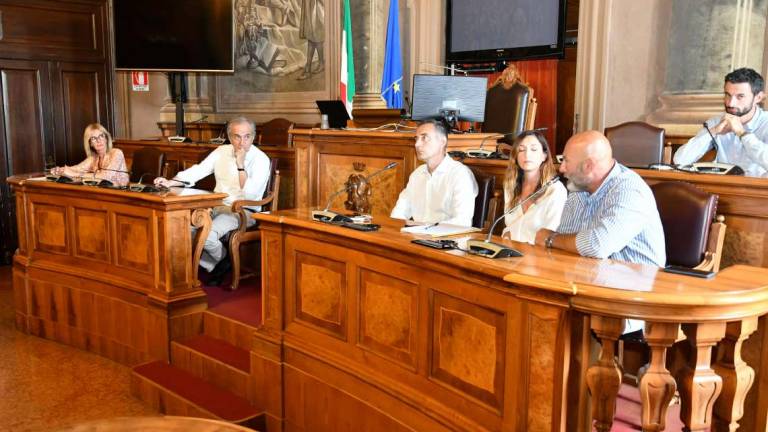 Agricoltura Forlì, allarme manodpera: Servirebbero 5mila persone Agricoltura Forlì, allarme manodpera: Servirebbero 5mila persone