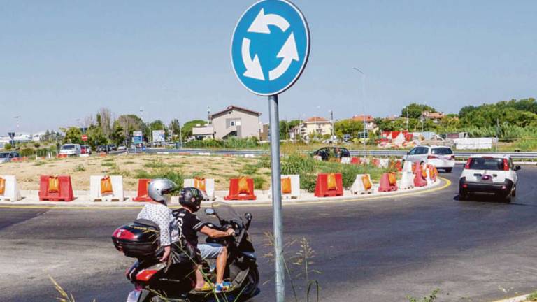 Rimini, un tapis roulant di un chilometro dal Metrò all'aeroporto Rimini, un tapis roulant di un chilometro dal Metrò all'aeroporto