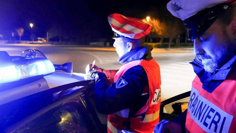 Tentano di rapinare la consegna delle pizze in centro a Cesena Tentano di rapinare la consegna delle pizze in centro a Cesena