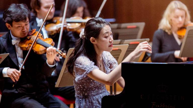 Forlì, la pianista Ying Li presenta il suo primo album Forlì, la pianista Ying Li presenta il suo primo album