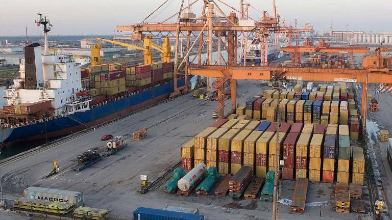 Armi per Israele dal porto di Ravenna. Portuali pronti a scioperare Armi per Israele dal porto di Ravenna. Portuali pronti a scioperare