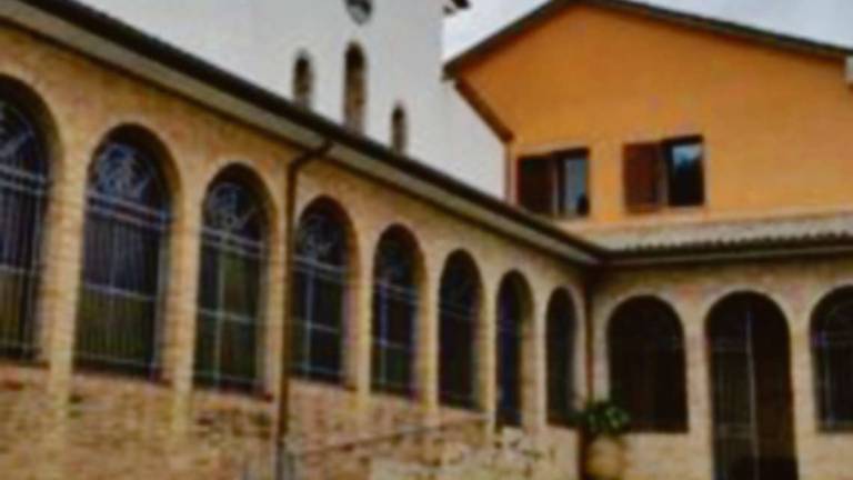 Cesena, ladri rubano i soldi ai frati Cappuccini durante la veglia di Pasqua Cesena, ladri rubano i soldi ai frati Cappuccini durante la veglia di Pasqua