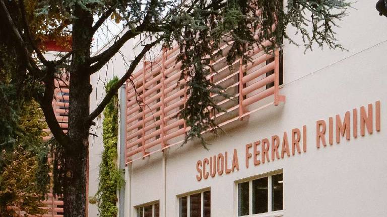 Rimini, a scuola un bagno per 50 bambine: i genitori chiamano i Nas Rimini, a scuola un bagno per 50 bambine: i genitori chiamano i Nas