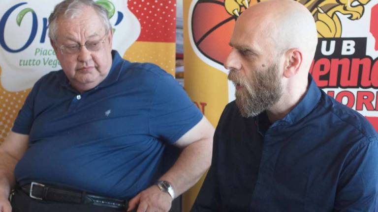 Basket A2, OraSì, la rabbia di Vianello: «Non si doveva cominciare» Basket A2, OraSì, la rabbia di Vianello: «Non si doveva cominciare»
