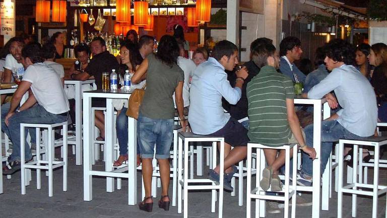 Ravenna, locali pronti ad aprire prima. Resta il nodo aperitivi Ravenna, locali pronti ad aprire prima. Resta il nodo aperitivi