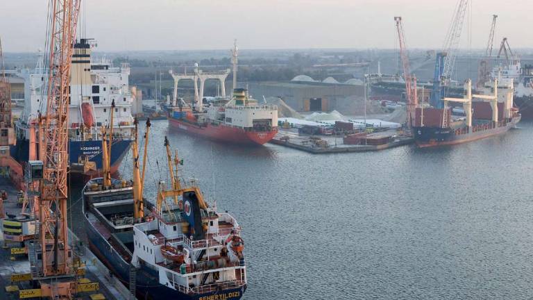 Cereali e argilla: la crisi russa preoccupa il porto di Ravenna Cereali e argilla: la crisi russa preoccupa il porto di Ravenna