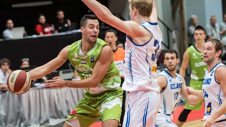 Basket B, Ravenna all'ombra dell'esperienza di Nikolic Basket B, Ravenna all'ombra dell'esperienza di Nikolic
