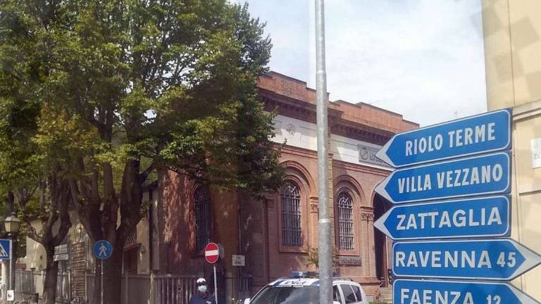 Faenza, nuove telecamere per controllare l'accesso dei veicoli Faenza, nuove telecamere per controllare l'accesso dei veicoli
