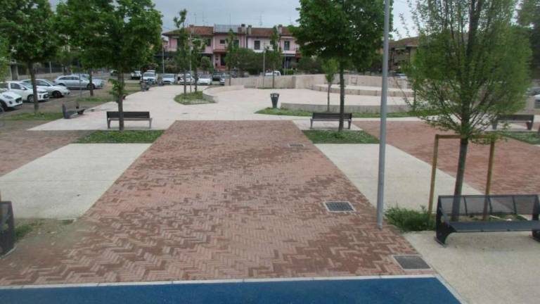 Sant'Angelo, piazza e area verde collegati: speso mezzo milione Sant'Angelo, piazza e area verde collegati: speso mezzo milione