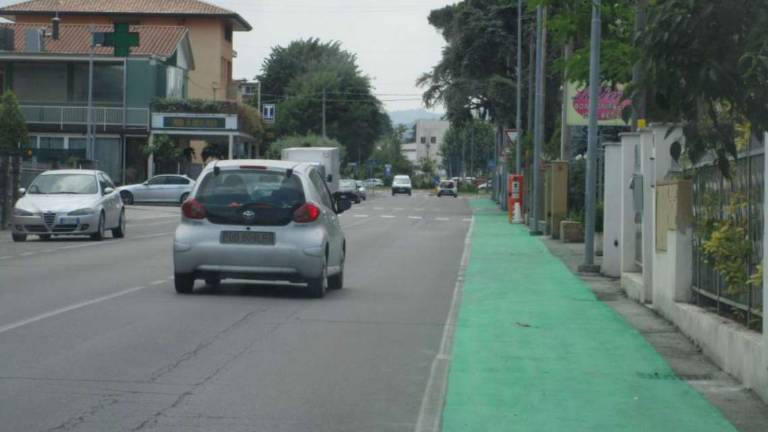 Corsia per le bici di colore verde a Gambettola Corsia per le bici di colore verde a Gambettola