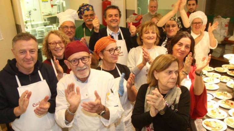 Cesena, un anno di Cucine Popolari: «Oltre le migliori aspettative» Cesena, un anno di Cucine Popolari: «Oltre le migliori aspettative»