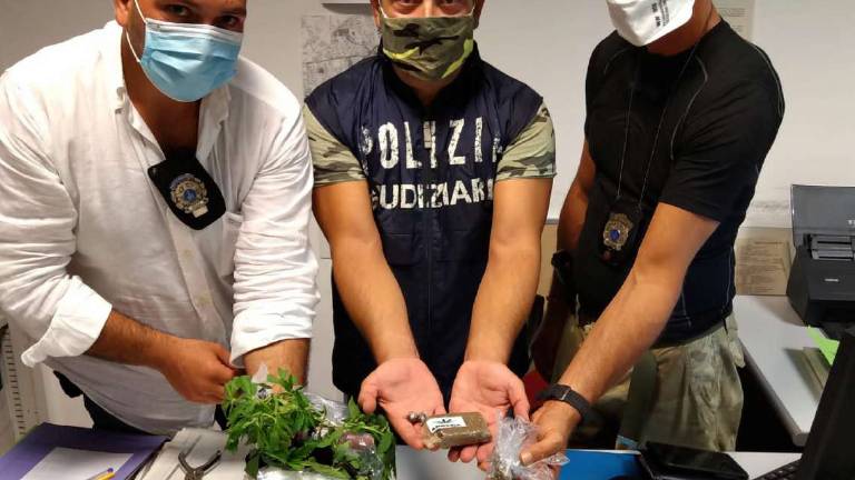 Rimini. Il pusher? Un invalido civile col reddito di cittadinanza Rimini. Il pusher? Un invalido civile col reddito di cittadinanza