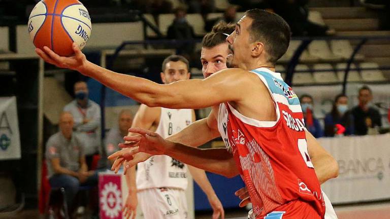 Basket B: RivieraBanca, attacco alla capolista Roseto Basket B: RivieraBanca, attacco alla capolista Roseto