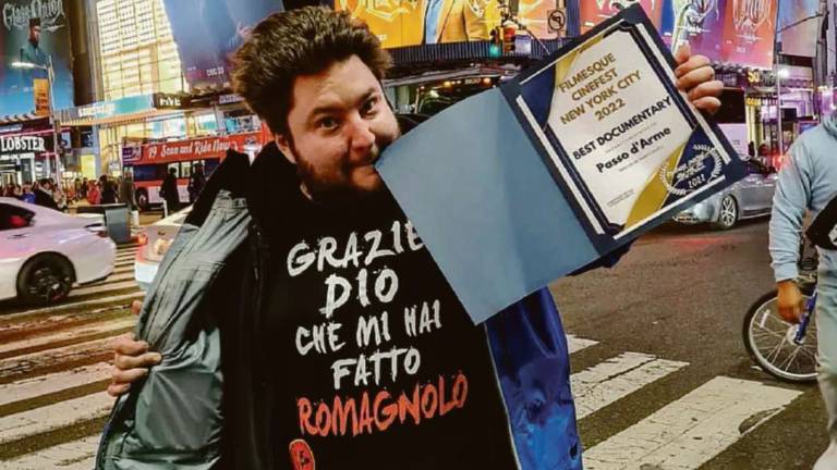 Grazie Dio che mi hai fatto romagnolo: il regista Gentili vince al festival di New York Grazie Dio che mi hai fatto romagnolo: il regista Gentili vince al festival di New York