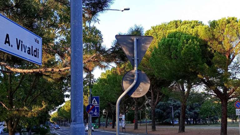 Imola, da lunedì via Vivaldi in cantiere per l'asfaltatura Imola, da lunedì via Vivaldi in cantiere per l'asfaltatura