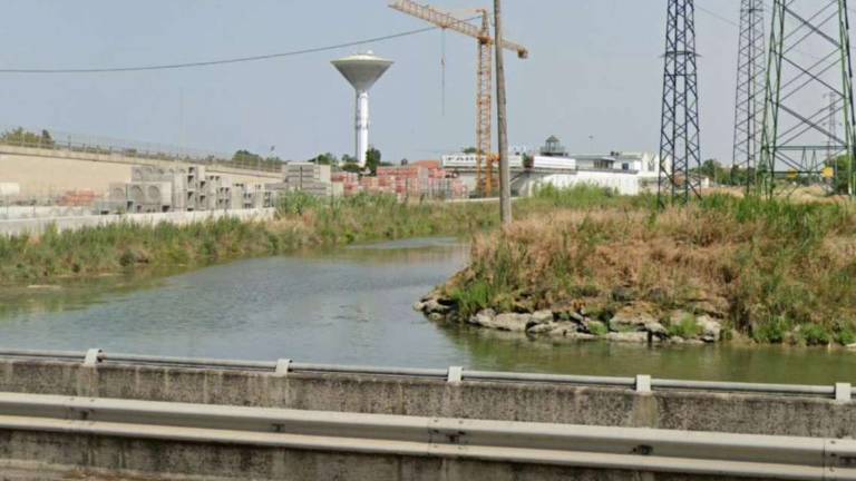 Furto e fuga col tuffo a Cesenatico nel canale: condannati in due Furto e fuga col tuffo a Cesenatico nel canale: condannati in due