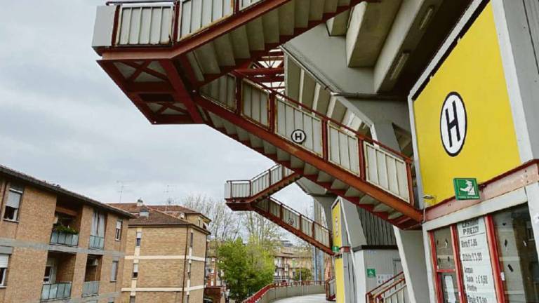 Cesena, 22 scale corrose allo stadio: lavori di messa in sicurezza Cesena, 22 scale corrose allo stadio: lavori di messa in sicurezza
