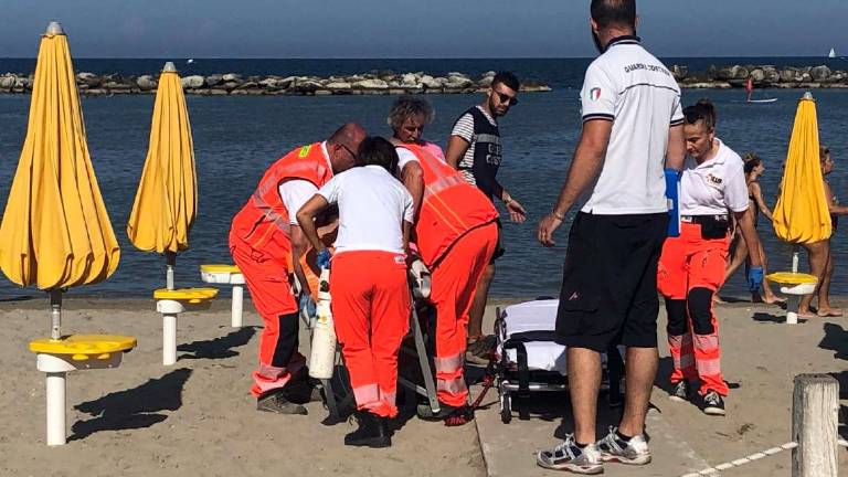 San Mauro Mare, turista tedesco muore per un malore San Mauro Mare, turista tedesco muore per un malore