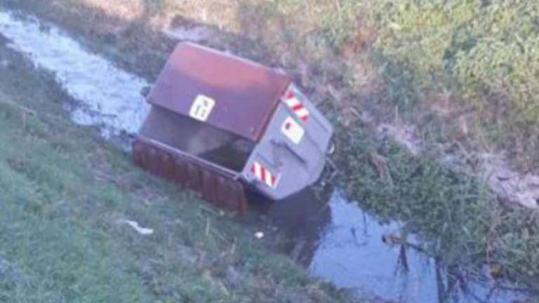 Ancora vandali scatenati a Gambettola e a Budrio di Longiano Ancora vandali scatenati a Gambettola e a Budrio di Longiano