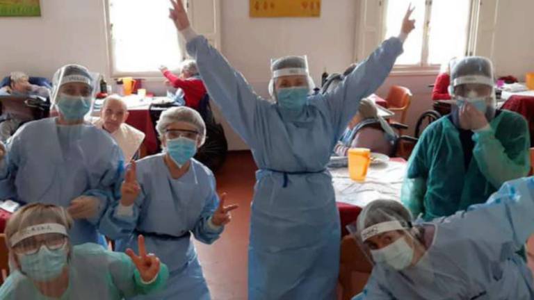 Vaccini alla Spighi: gli operatori sanitari aprono al dialogo Vaccini alla Spighi: gli operatori sanitari aprono al dialogo