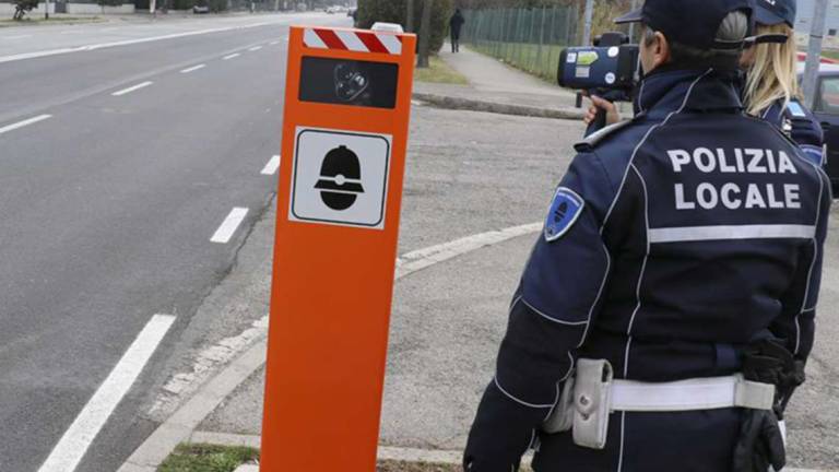 Imola, nuovi dissuasori e dossi in città Imola, nuovi dissuasori e dossi in città