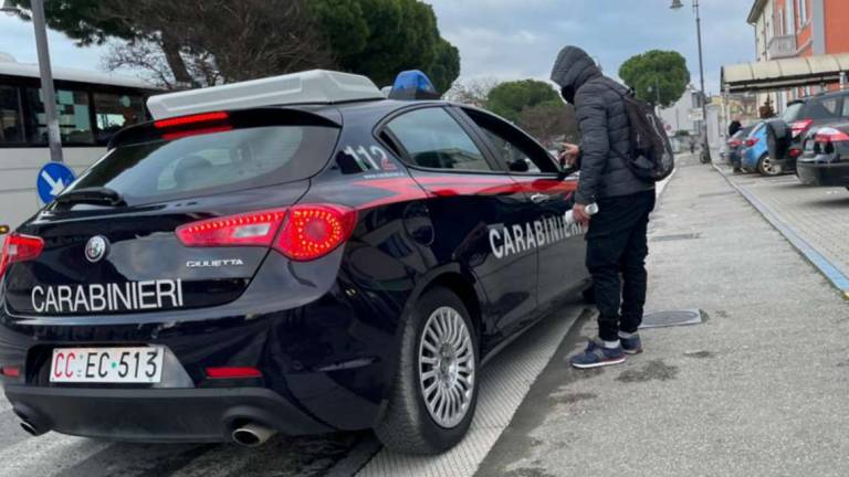 Cesena. rapinato dello smartphone in stazione chiede aiuto al 112 Cesena. rapinato dello smartphone in stazione chiede aiuto al 112
