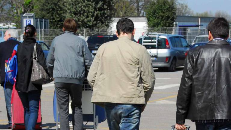 Forlì, la voglia di partire non basta: i viaggi non decollano Forlì, la voglia di partire non basta: i viaggi non decollano
