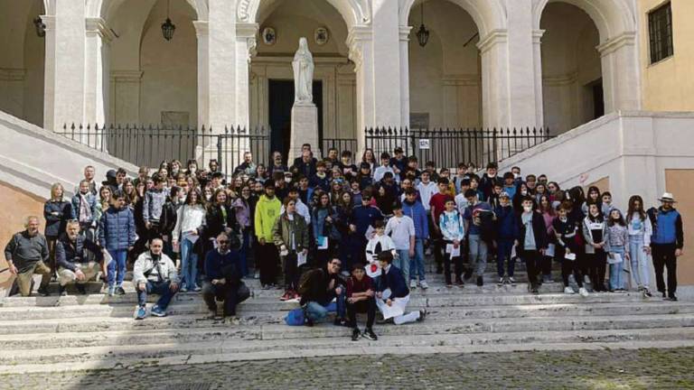 Cesena, a tu per tu col papa: emozioni per 300 in piazza San Pietro Cesena, a tu per tu col papa: emozioni per 300 in piazza San Pietro
