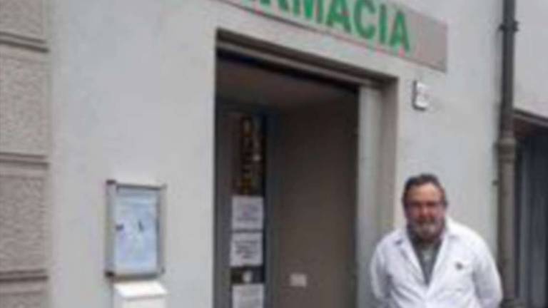 Faenza, dottore mi aiuti, ho toccato la bara a un funerale. Le paure della gente di paese ai tempi del Covid Faenza, dottore mi aiuti, ho toccato la bara a un funerale. Le paure della gente di paese ai tempi del Covid
