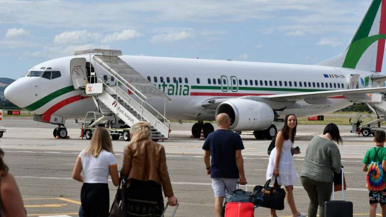 Forlì, Aeroitalia riduce i voli dal Ridolfi: in inverno restano Catania e Trapani Forlì, Aeroitalia riduce i voli dal Ridolfi: in inverno restano Catania e Trapani