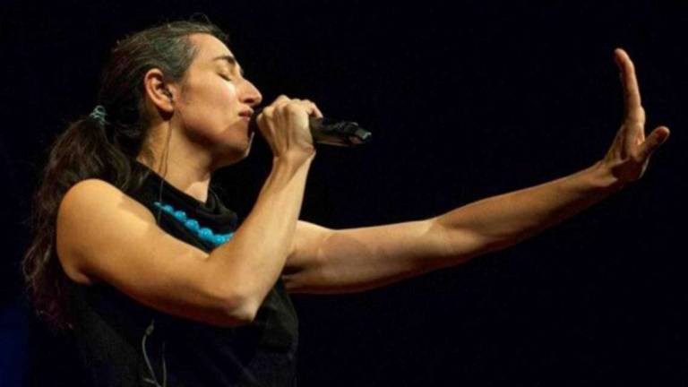 Curami l'anima: Elisa Rodolfi, fado e non solo al Petrella Curami l'anima: Elisa Rodolfi, fado e non solo al Petrella
