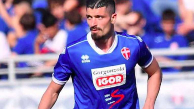 Calcio C: Cesena, è Varone il rinforzo giusto per il centrocampo Calcio C: Cesena, è Varone il rinforzo giusto per il centrocampo