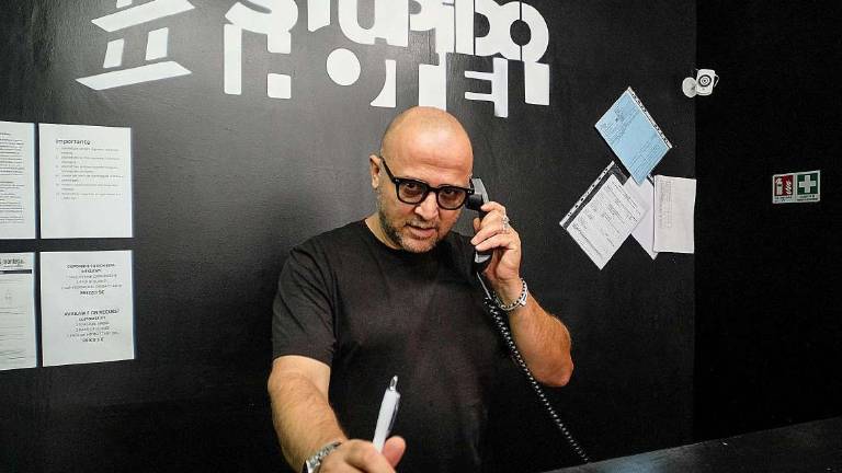 Rimini. Stupido hotel show, ciak si gira Rimini. Stupido hotel show, ciak si gira