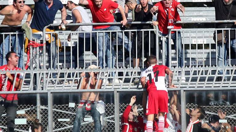Calcio C, Arlotti: Rimini, il gol nel derby e la mazzata della mancata conferma Calcio C, Arlotti: Rimini, il gol nel derby e la mazzata della mancata conferma