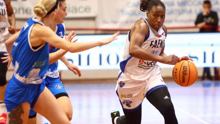 Basket A1 donne, E-Work: ecco la prima vittoria (82-66) Basket A1 donne, E-Work: ecco la prima vittoria (82-66)