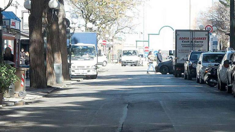 Cattolica, scontro fra gruppi: 20enne ferito alla testa Cattolica, scontro fra gruppi: 20enne ferito alla testa