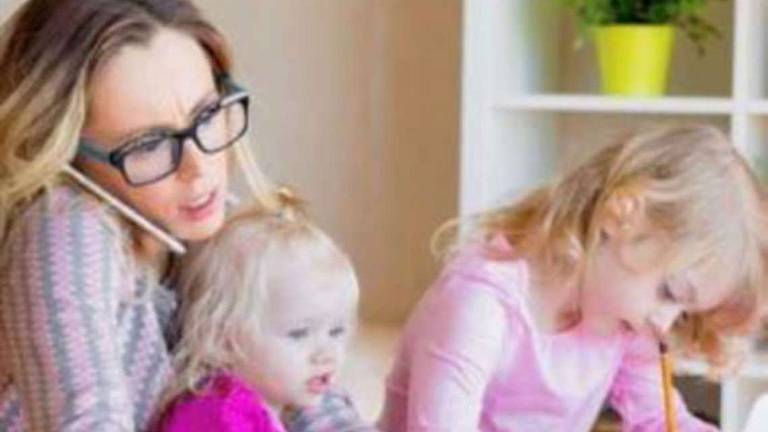 Rimini, il Covid aggrava i carichi di lavoro: 221 mamme lo hanno lasciato nel 2020 Rimini, il Covid aggrava i carichi di lavoro: 221 mamme lo hanno lasciato nel 2020
